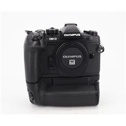 OLYMPUS E-M1 MARK II + BATTERY GRIP - GARANZIA 12 MESI FCF