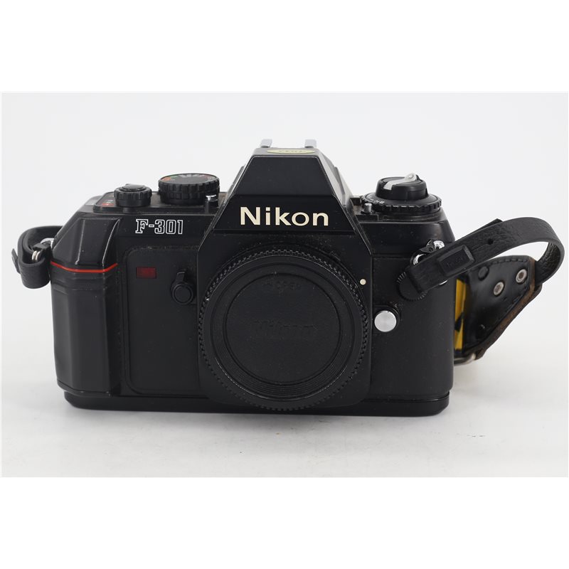 NIKON F-301 BODY - GARANZIA 3 MESI FCF